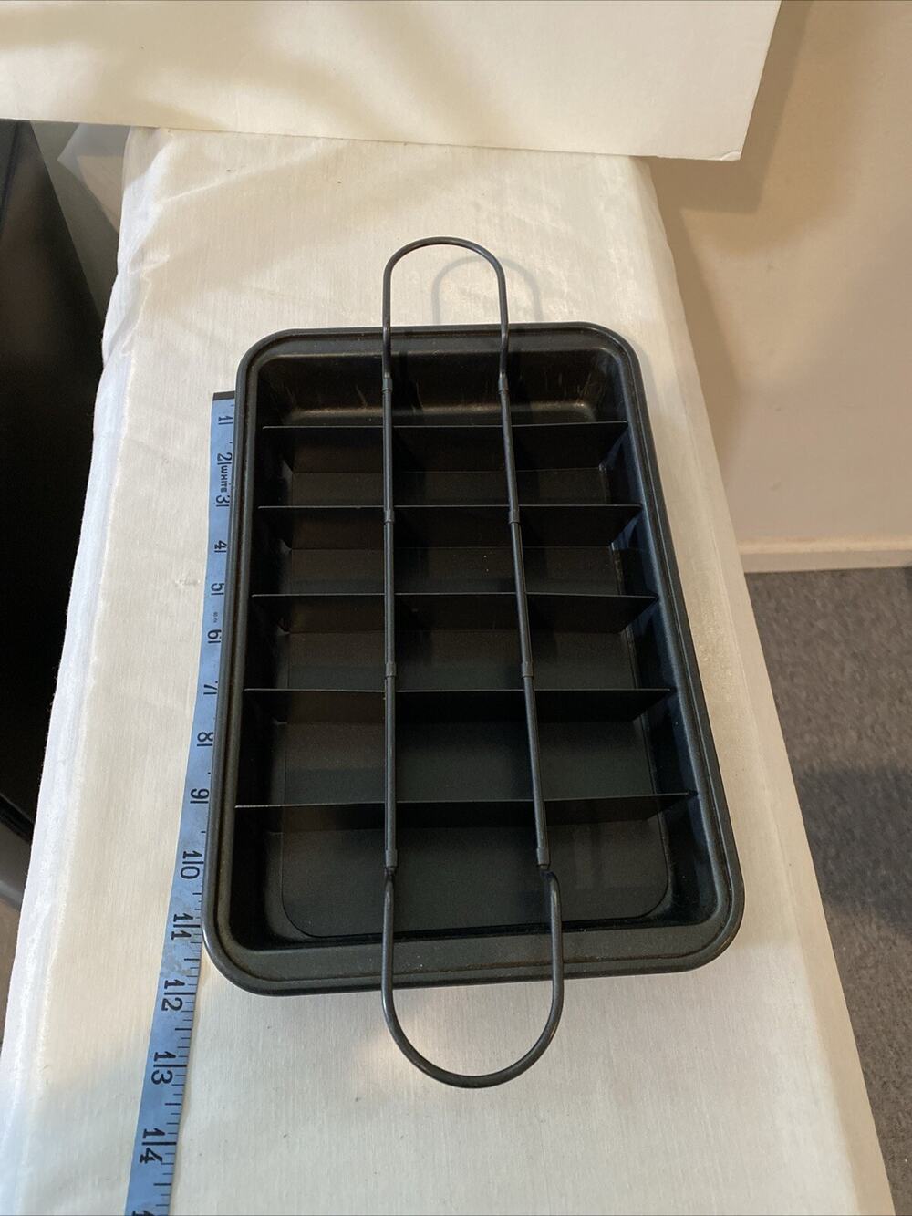 Metal Brownie Cutting Baking Pan Divider Slicer Removable Bottom Tray 18brownies